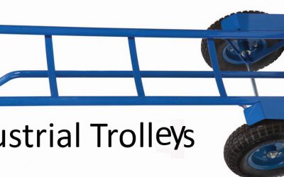 TROLLEYS logo